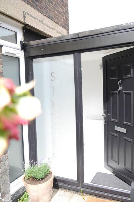 Light Filled Mid- Century 3 Bed Cottage In Dulwich Londra Exterior foto